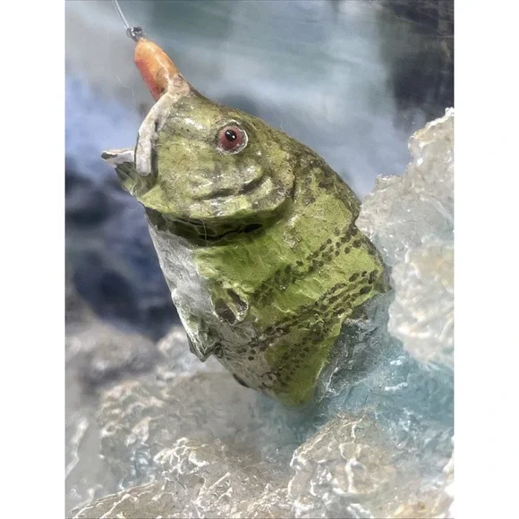 Bradford Exchange Rapid Strike Fishing Fisherman and Fish Decorative Plate - Picture 6 of 15